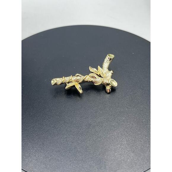 Sarah Cov Vintage 1964 ABC Collection Gold
Tone Initial L Bamboo Branch Brooch - Picture 4 of 7